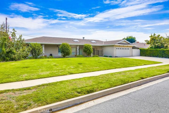 13902 Gimbert Lane, Santa Ana, California 92705