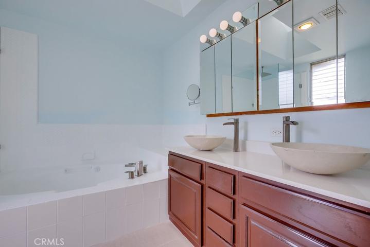 13902 Gimbert Lane, Santa Ana, California 92705