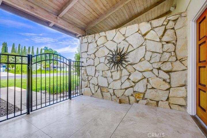 13902 Gimbert Lane, Santa Ana, California 92705