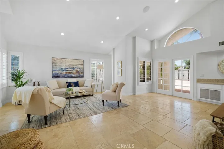 541 Magnolia Avenue, Corona, California 92879