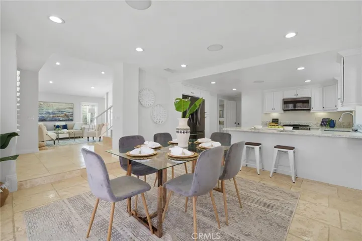 541 Magnolia Avenue, Corona, California 92879