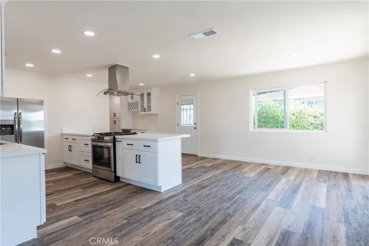 2214 W 171st Street, Torrance, California 90504