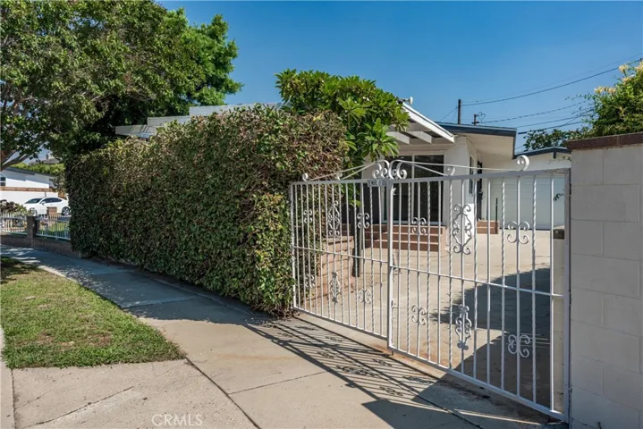 2214 W 171st Street, Torrance, California 90504