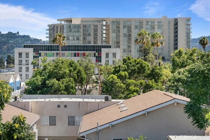 5747 N Canvas Court, North Hollywood, California 91601