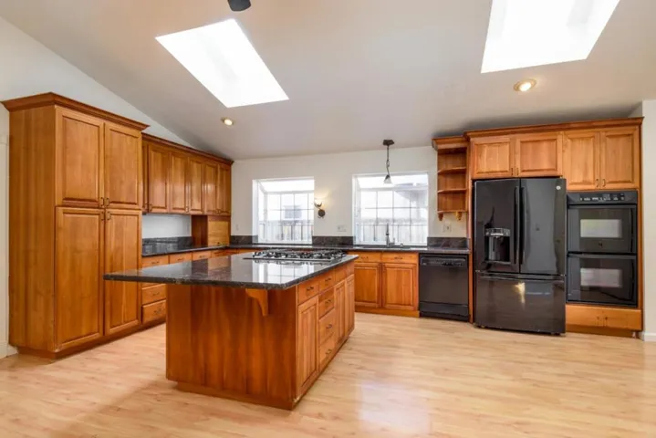 3451 Bay Road, Redwood City, California 94063