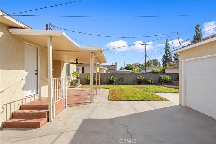 5329 Dunrobin Avenue, Lakewood, California 90713