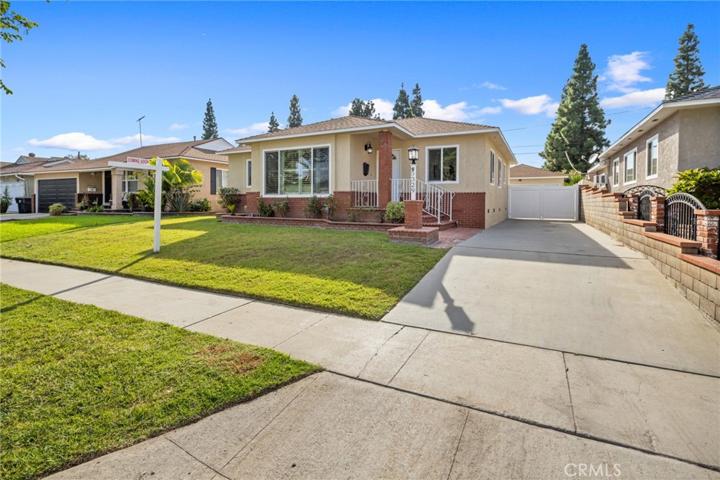 5329 Dunrobin Avenue, Lakewood, California 90713