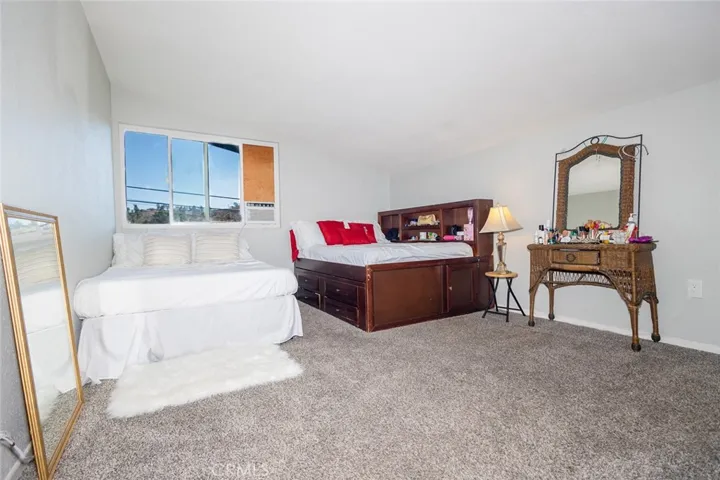 17451 Bromley Avenue, Lake Elsinore, California 92530