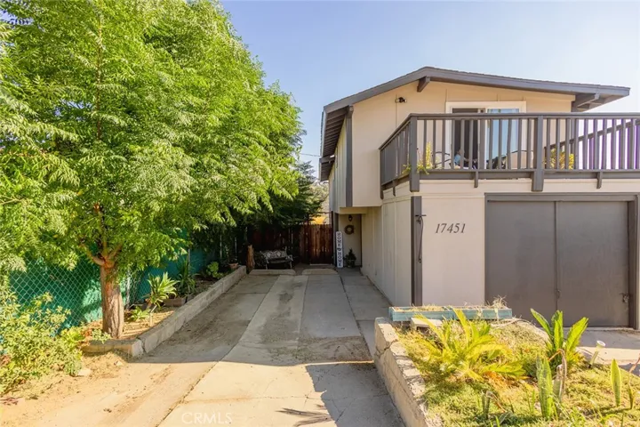 17451 Bromley Avenue, Lake Elsinore, California 92530