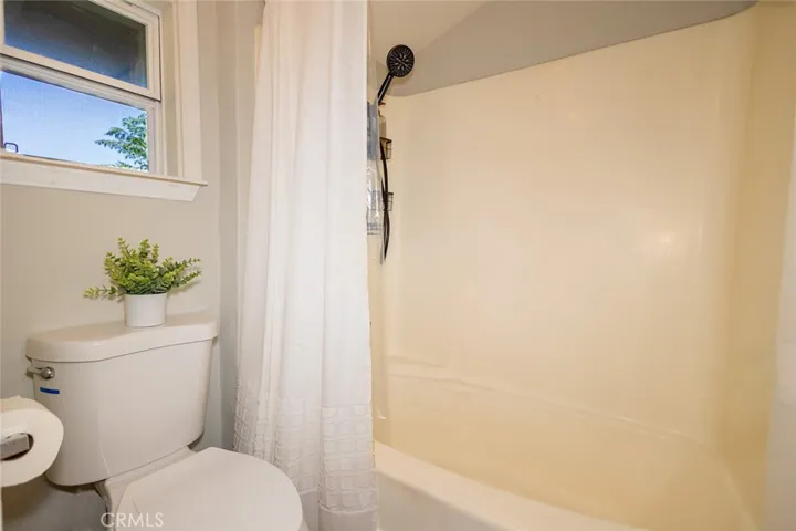 17451 Bromley Avenue, Lake Elsinore, California 92530