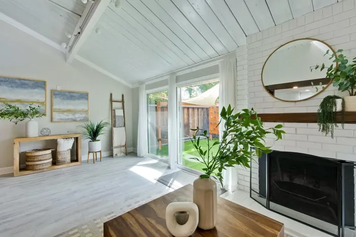 2197 Rock Street, Mountain View, California 94043
