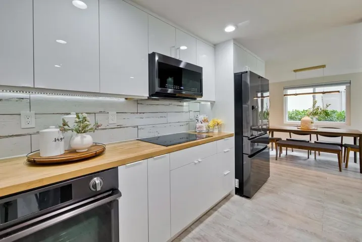 2197 Rock Street, Mountain View, California 94043