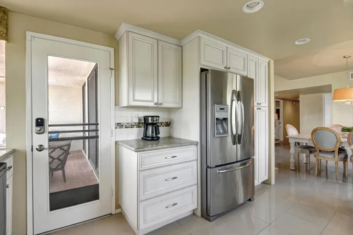 KITCHEN OUT TO BACK PATIO