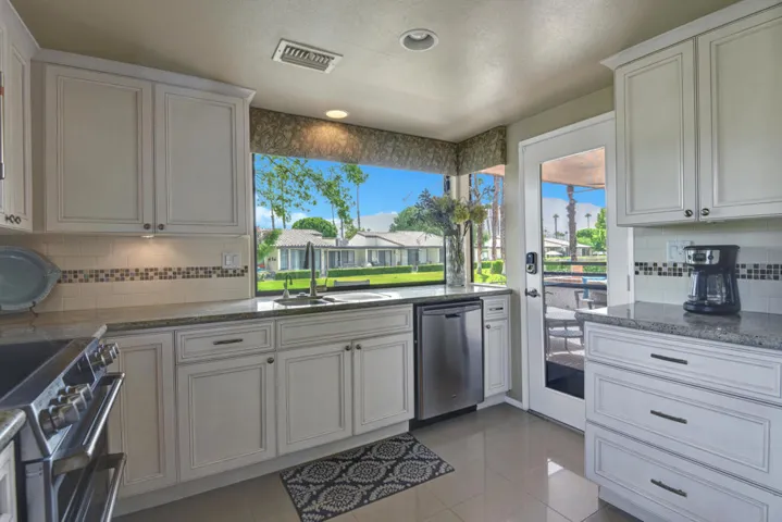 KITCHEN CONTINUED