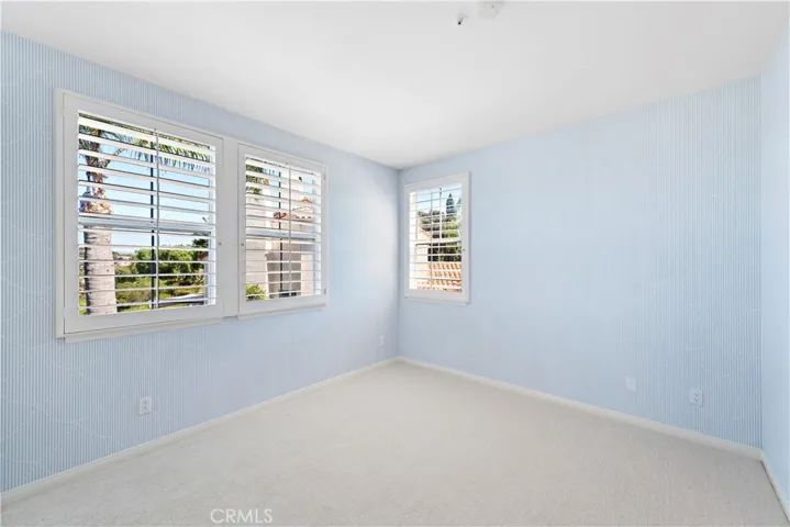 secondary bedroom suite