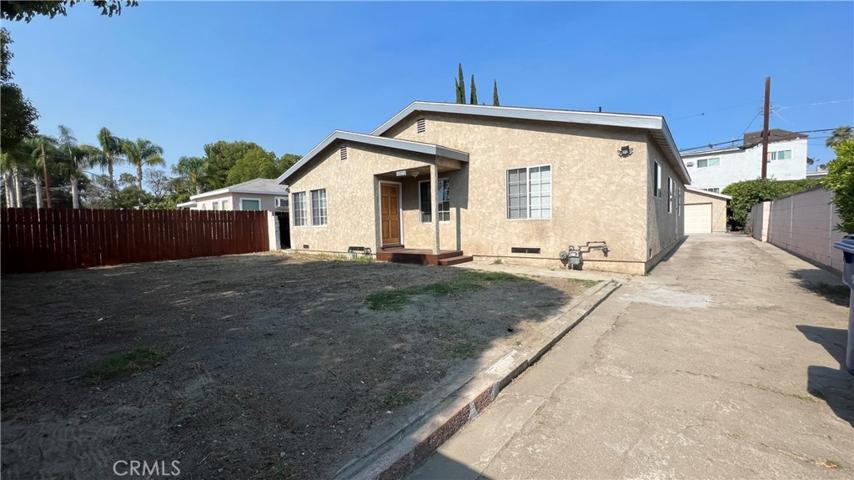 6458 Radford Avenue, North Hollywood, California 91606