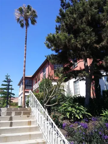 6957 Kittyhawk Avenue, Los Angeles, California 90045