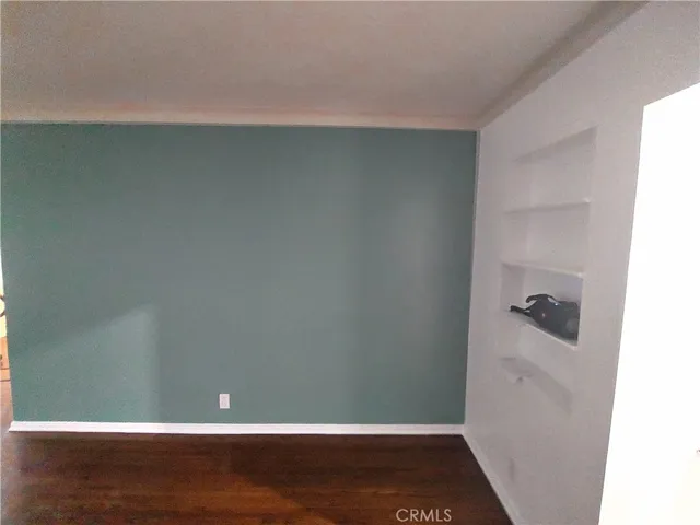 6957 Kittyhawk Avenue, Los Angeles, California 90045