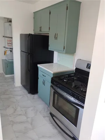 6957 Kittyhawk Avenue, Los Angeles, California 90045