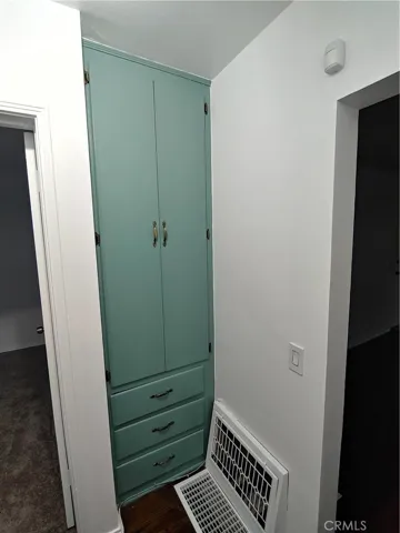 6957 Kittyhawk Avenue, Los Angeles, California 90045