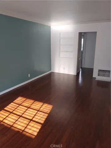 6957 Kittyhawk Avenue, Los Angeles, California 90045