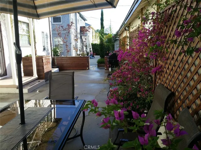 6957 Kittyhawk Avenue, Los Angeles, California 90045