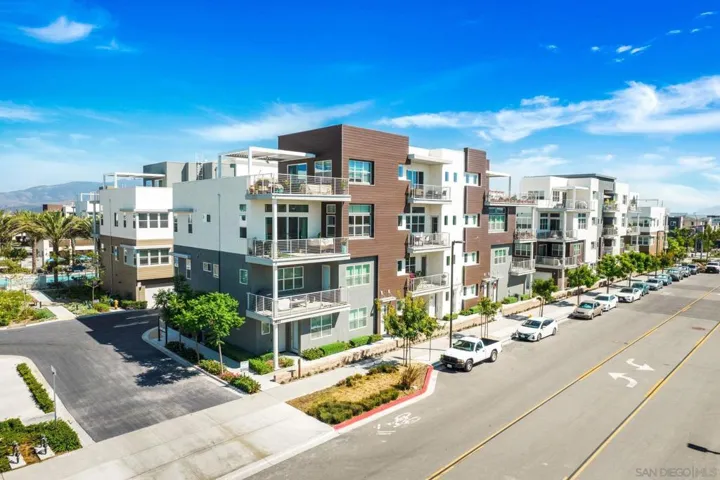 3002 Bravo Loop Unit 4, Chula Vista, California 91915
