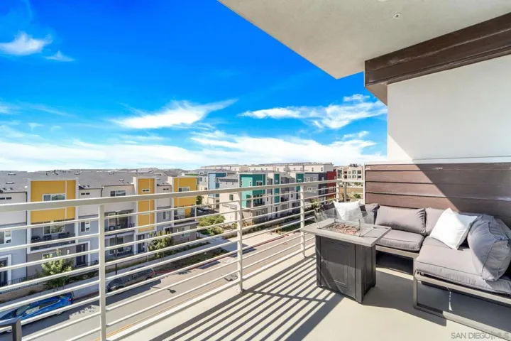 3002 Bravo Loop Unit 4, Chula Vista, California 91915