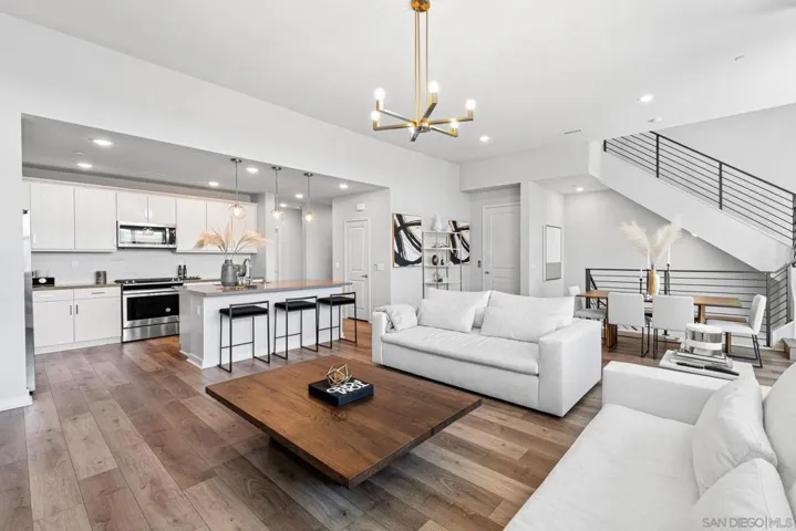 3002 Bravo Loop Unit 4, Chula Vista, California 91915