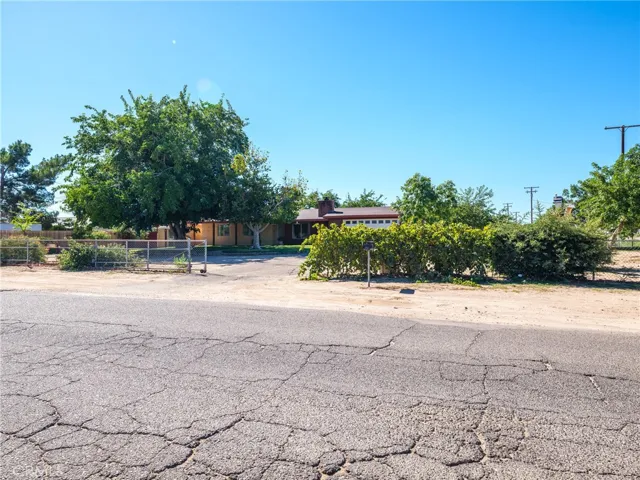 15459 Smoke Tree Street, Hesperia, California 92345