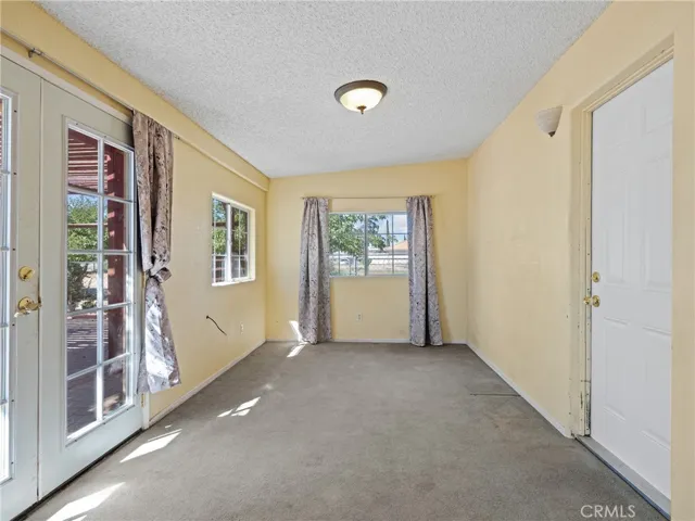 15459 Smoke Tree Street, Hesperia, California 92345