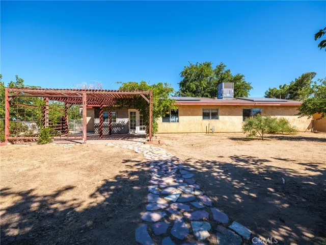 15459 Smoke Tree Street, Hesperia, California 92345