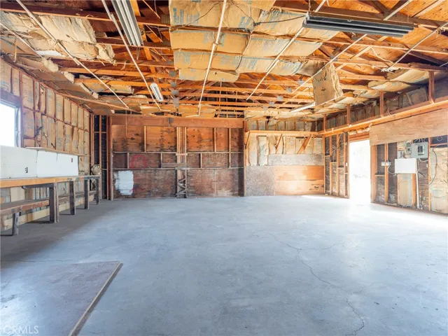 15459 Smoke Tree Street, Hesperia, California 92345