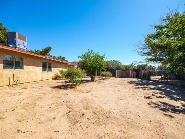15459 Smoke Tree Street, Hesperia, California 92345