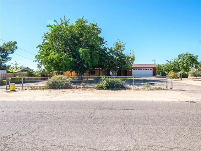 15459 Smoke Tree Street, Hesperia, California 92345