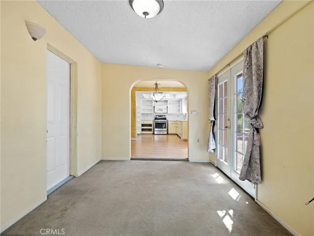 15459 Smoke Tree Street, Hesperia, California 92345