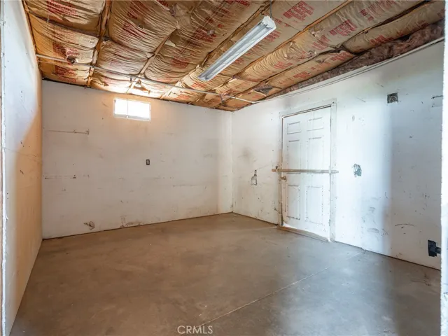 15459 Smoke Tree Street, Hesperia, California 92345