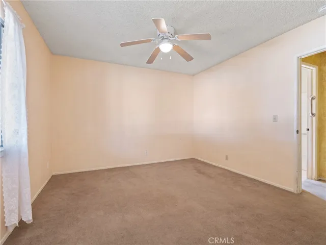 15459 Smoke Tree Street, Hesperia, California 92345