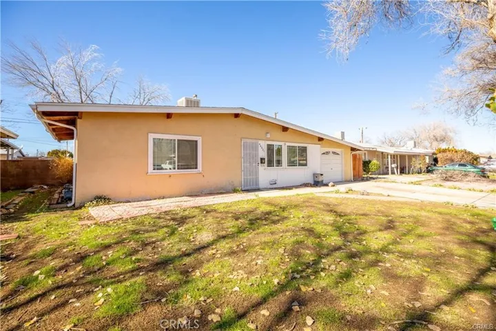 44031 Hardwood Avenue, Lancaster, California 93534