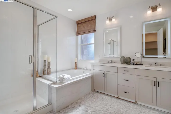 37373 Viceroy Common, Fremont, California 94536
