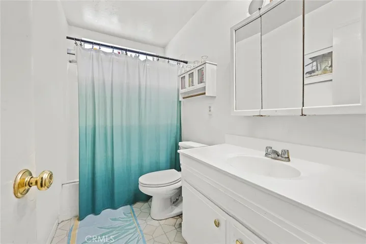 Unit C - Bathroom