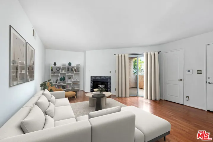 614 Venice Way Unit 108, Inglewood, California 90302