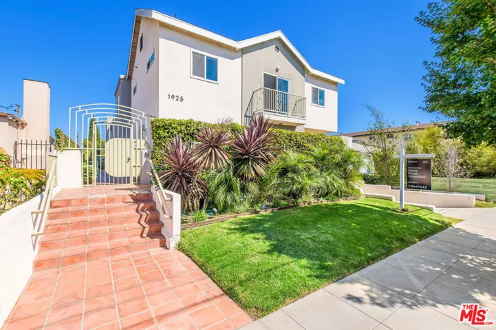 1925 22nd Street Unit 1, Santa Monica, California 90404