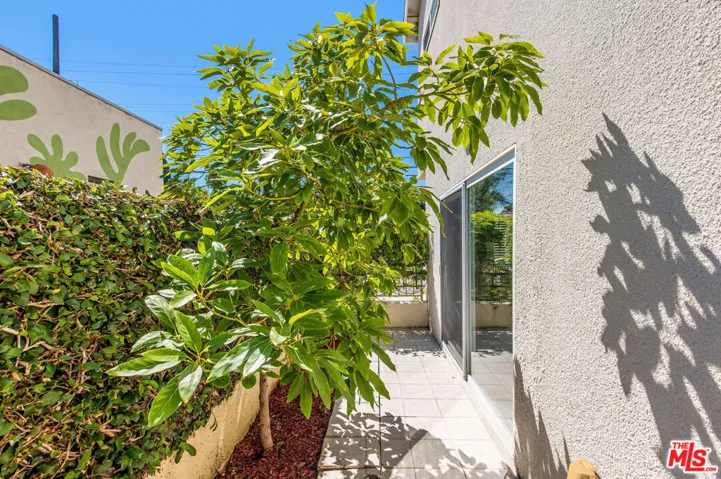 1925 22nd Street Unit 1, Santa Monica, California 90404