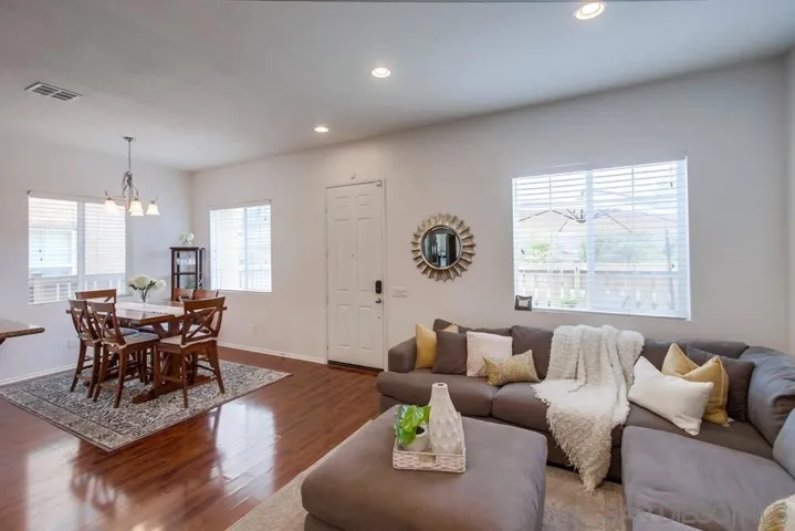 1523 Caminito Soria Unit 2, Chula Vista, California 91913