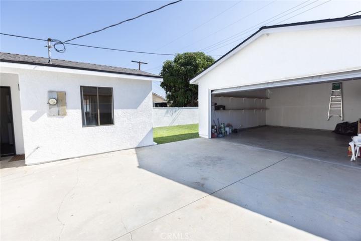 13350 Klondike Avenue, Downey, California 90242