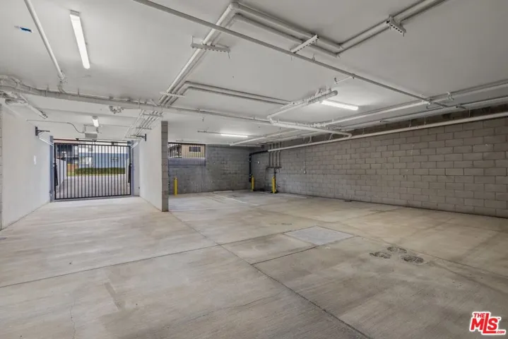 5108 Cahuenga Boulevard Unit 1, North Hollywood, California 91601