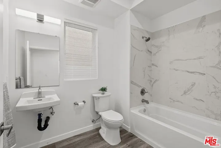 5108 Cahuenga Boulevard Unit 1, North Hollywood, California 91601