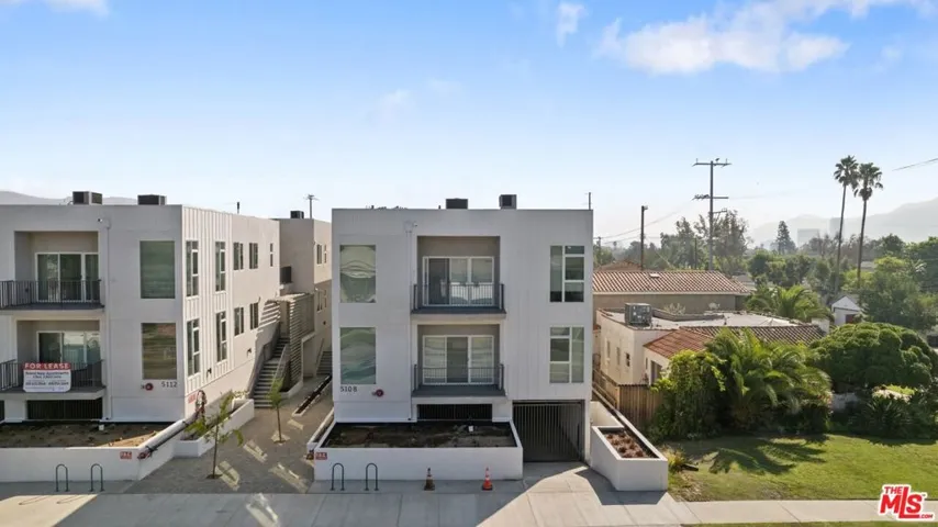 5108 Cahuenga Boulevard Unit 1, North Hollywood, California 91601