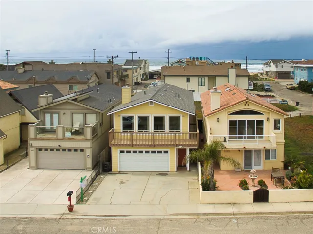 One block from Strand and the beachfront